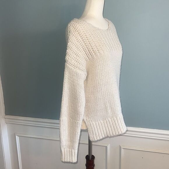 Women’s Large chunky knit thick knit cream neutral sweater - Picture 8 of 14